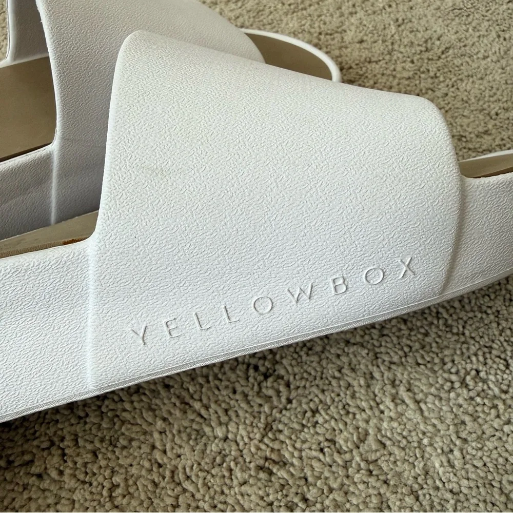 Yellowbox Torrey White Slide Sandals 10 - Picture 3 of 5